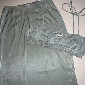 This set is perfect for spring/summer time! dm me if you want anything separate!